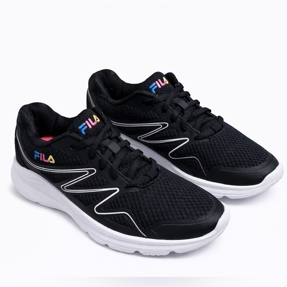 Fila Memory Panorama 9 Women’s Athletic Shoes Black White Size 7 Like New